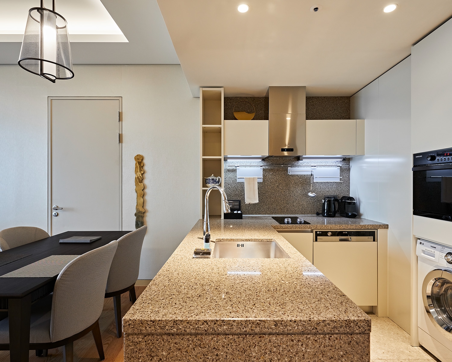 슈페리어 스위트