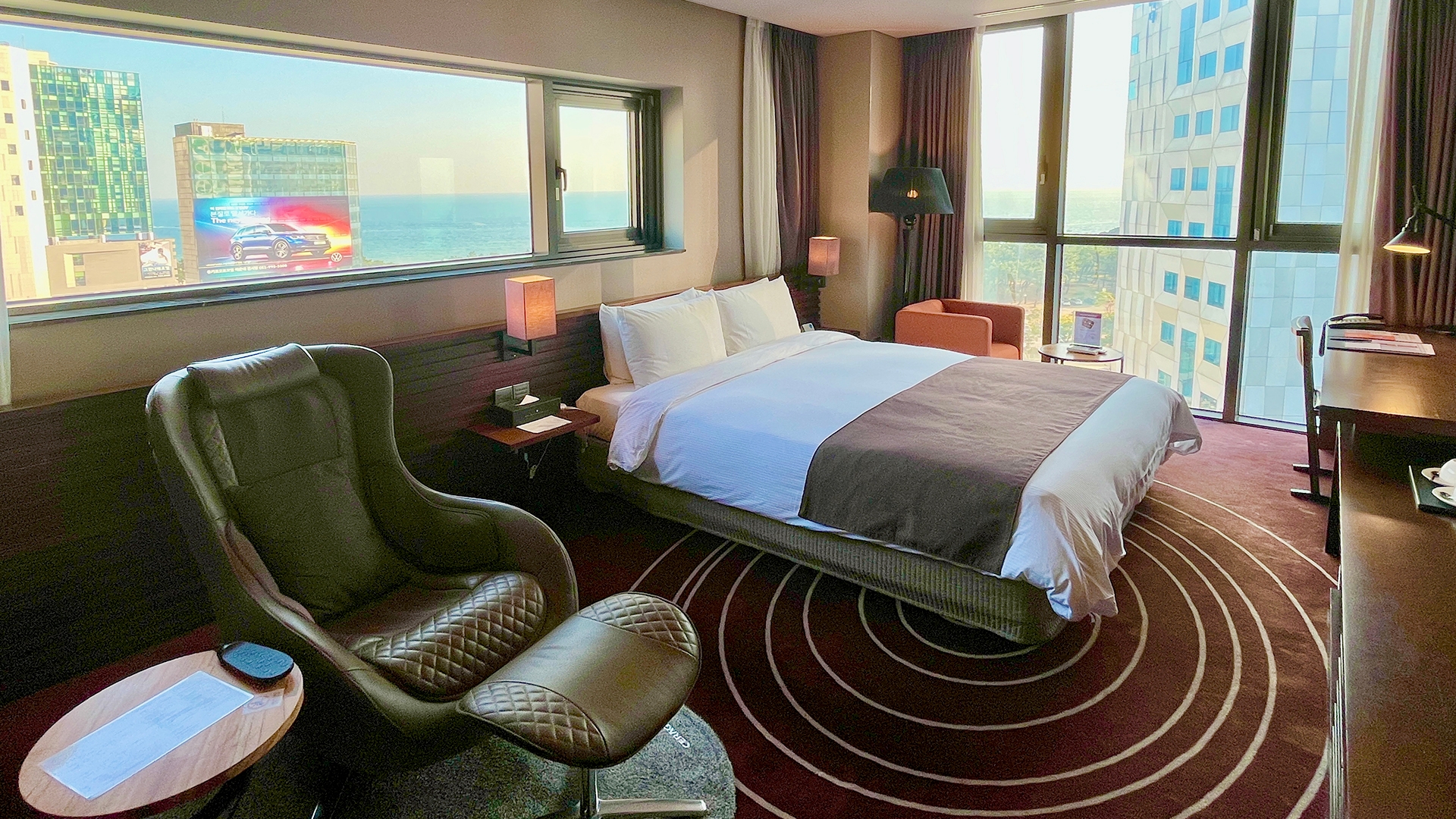 프리미어 디럭스 더블 (하프오션뷰)