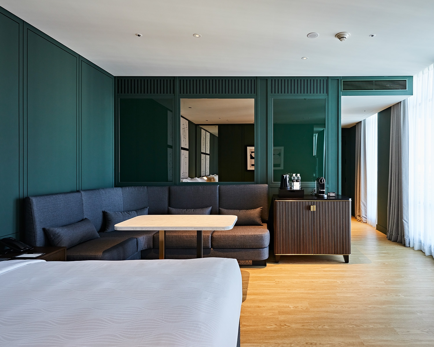 프리미어 디럭스