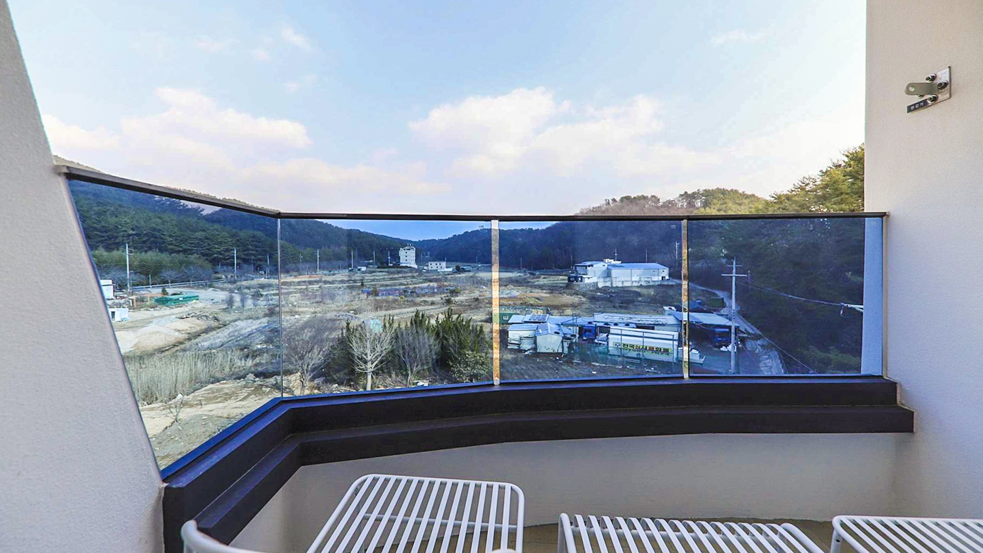 스탠다드 마운틴뷰 테라스룸