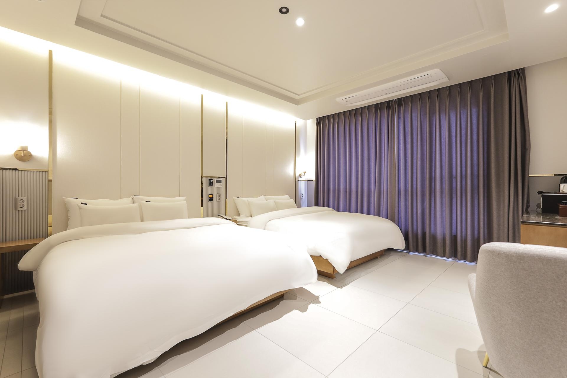 디럭스 트윈  Ocean View(오