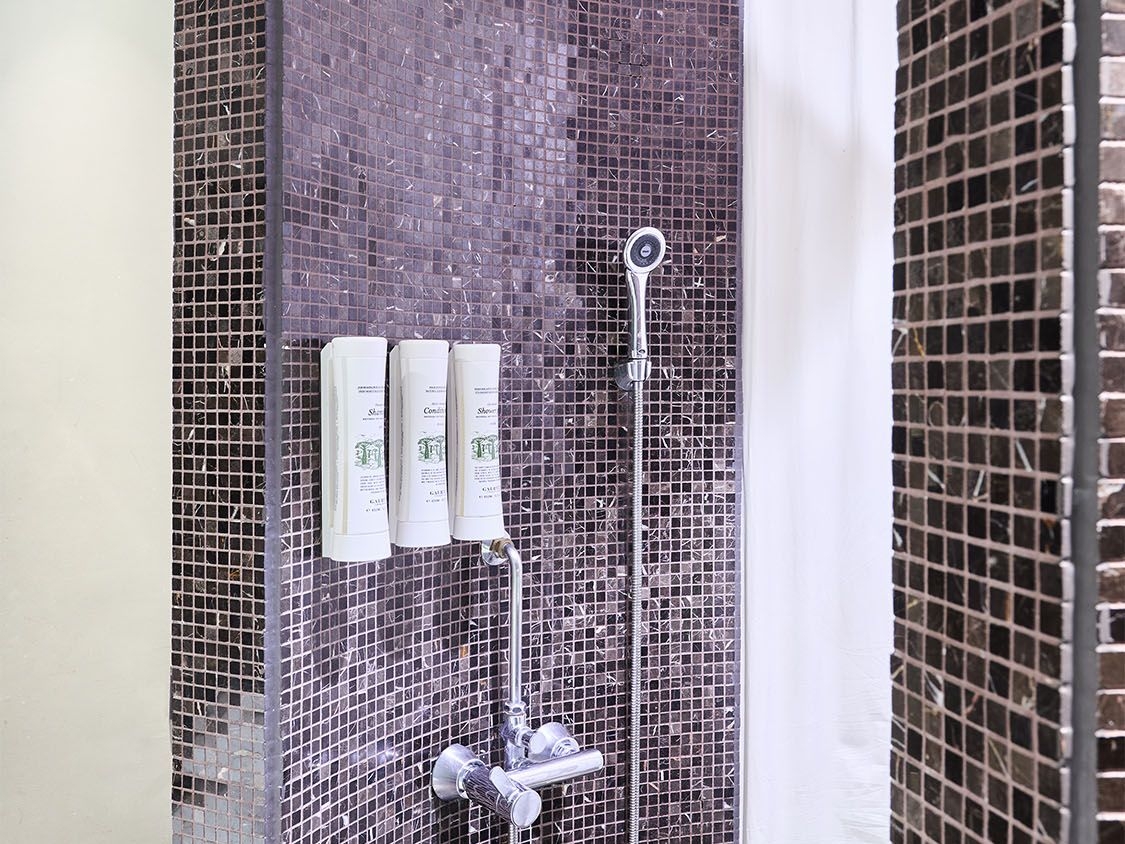 디럭스 더블 (창문 없음)