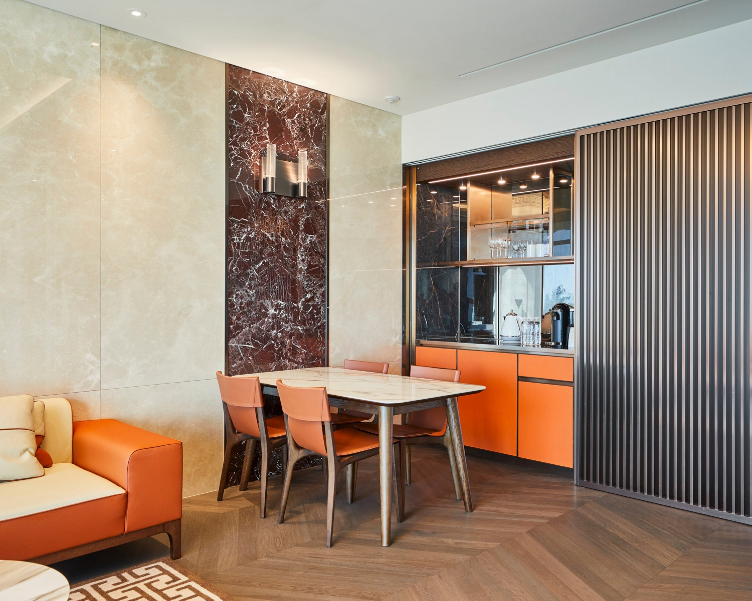 로얄 펜트하우스