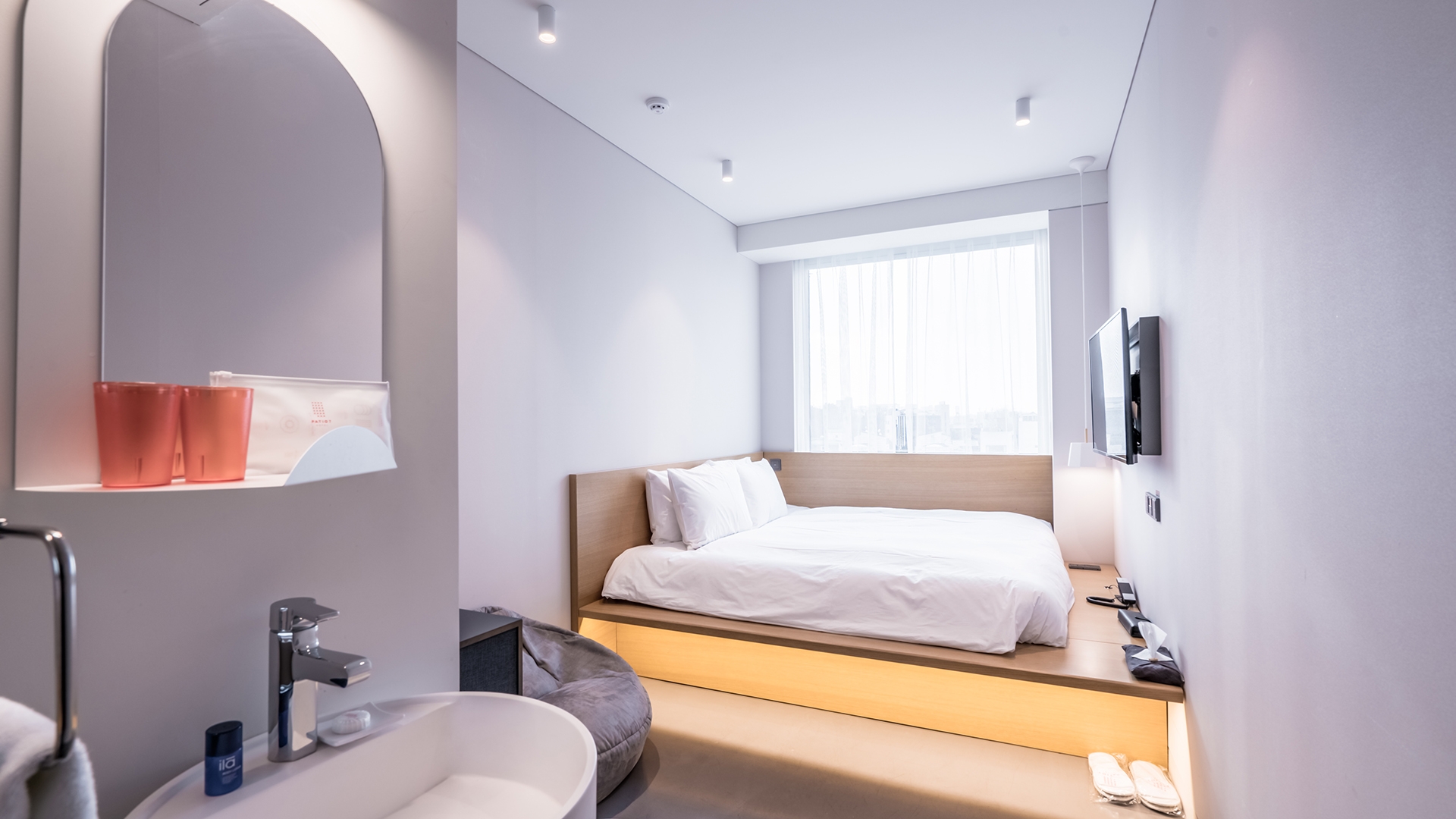 다운타운 킹 (스탠다드 더블)