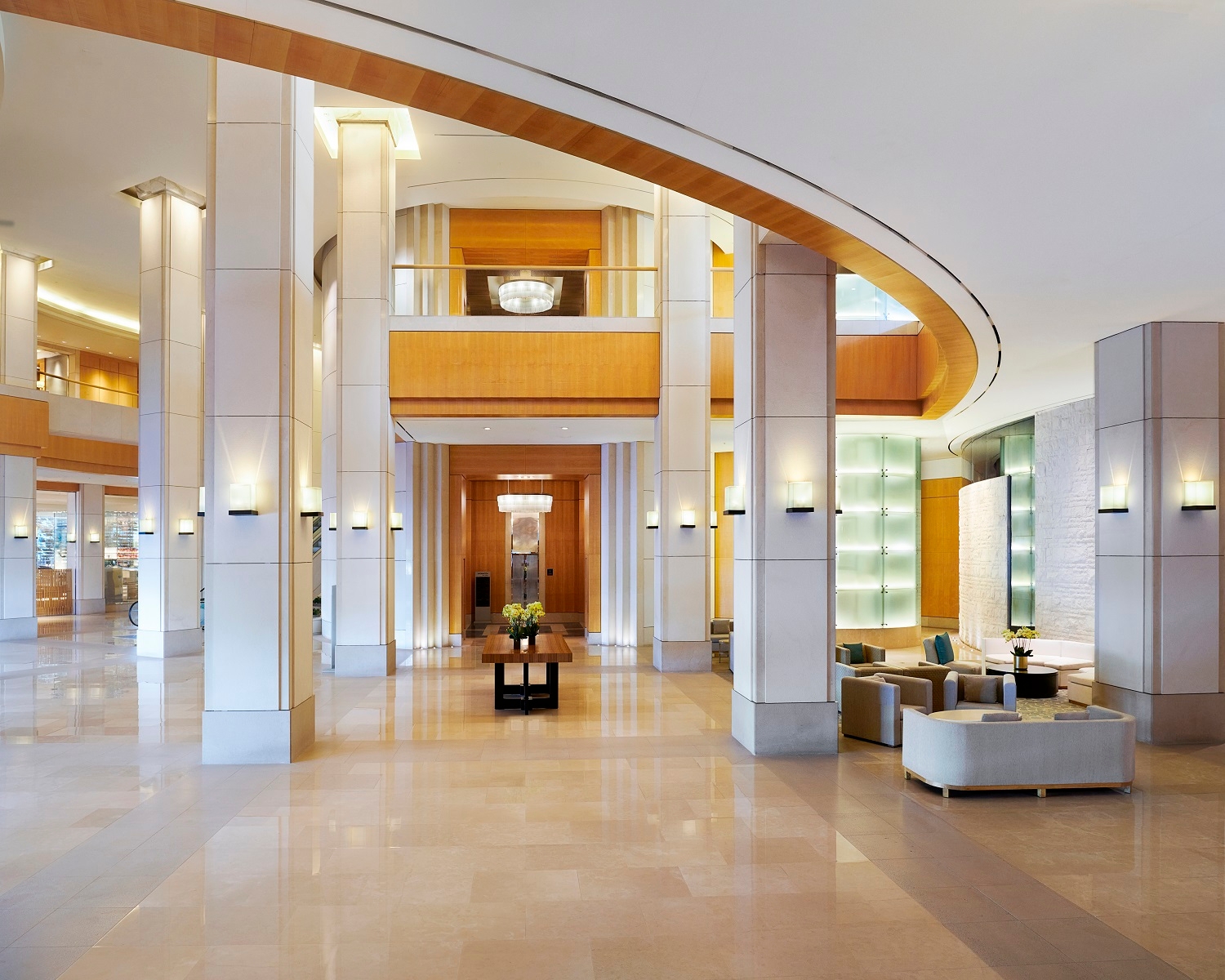 이스트 타워 로비