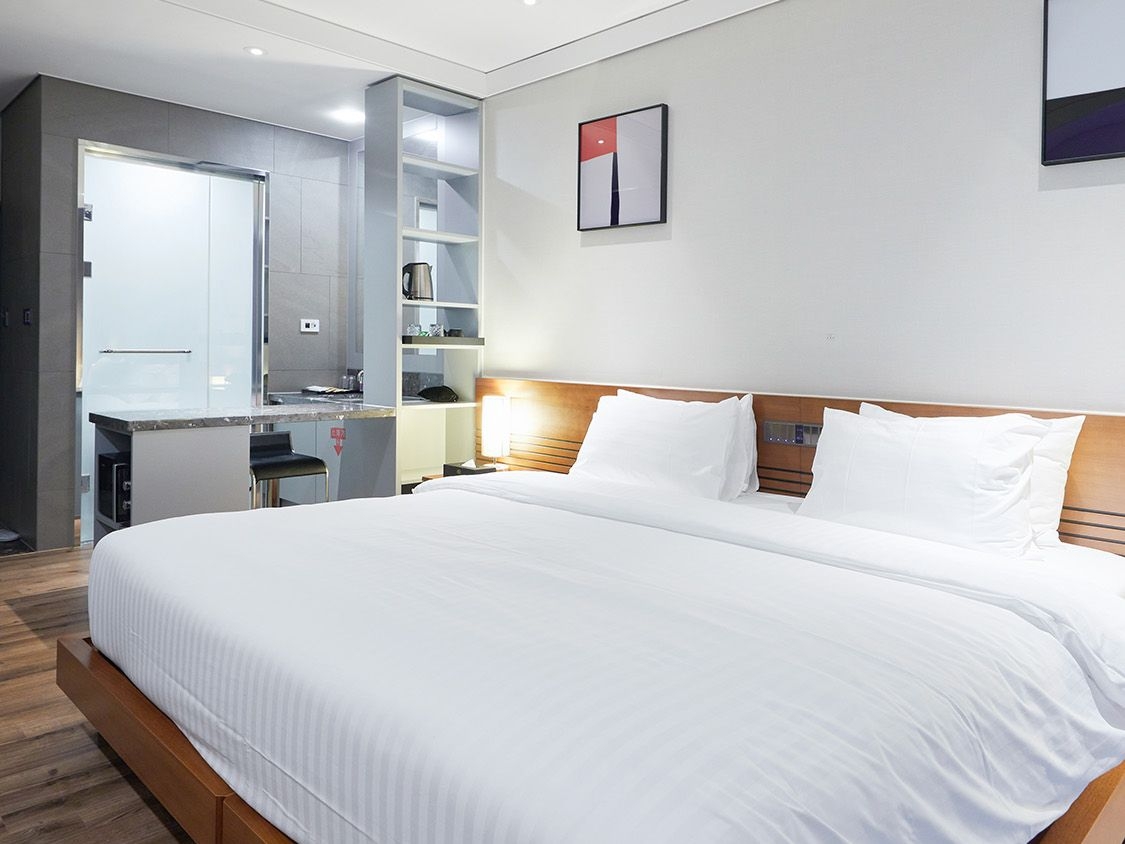 이그제큐티브 헐리우드 더블