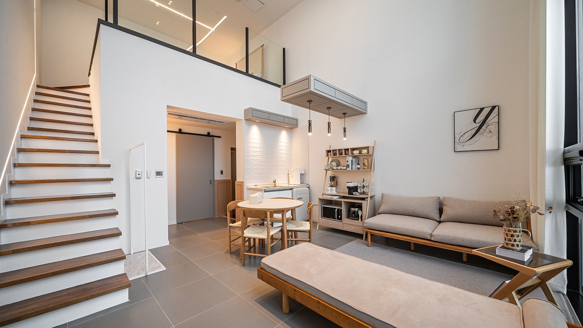 Mer B-02/Mer B-04/Reve C-01/Reve C-03(오픈룸)