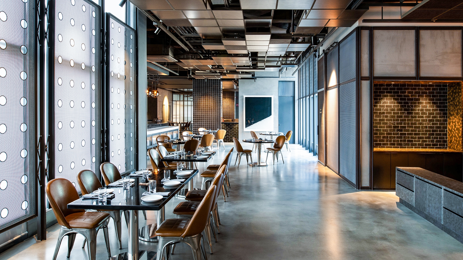 차르 (CHARR)  레스토랑