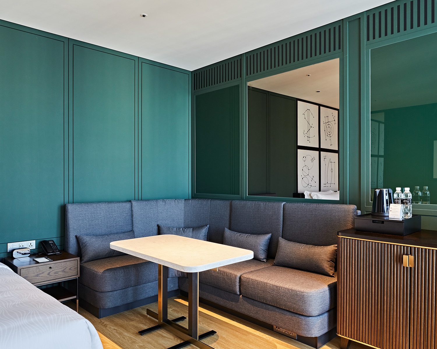 프리미어 디럭스