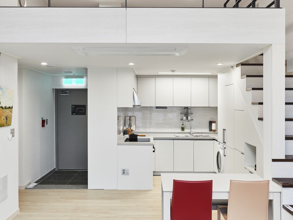 프리미어 스위트 로프트 (16평)