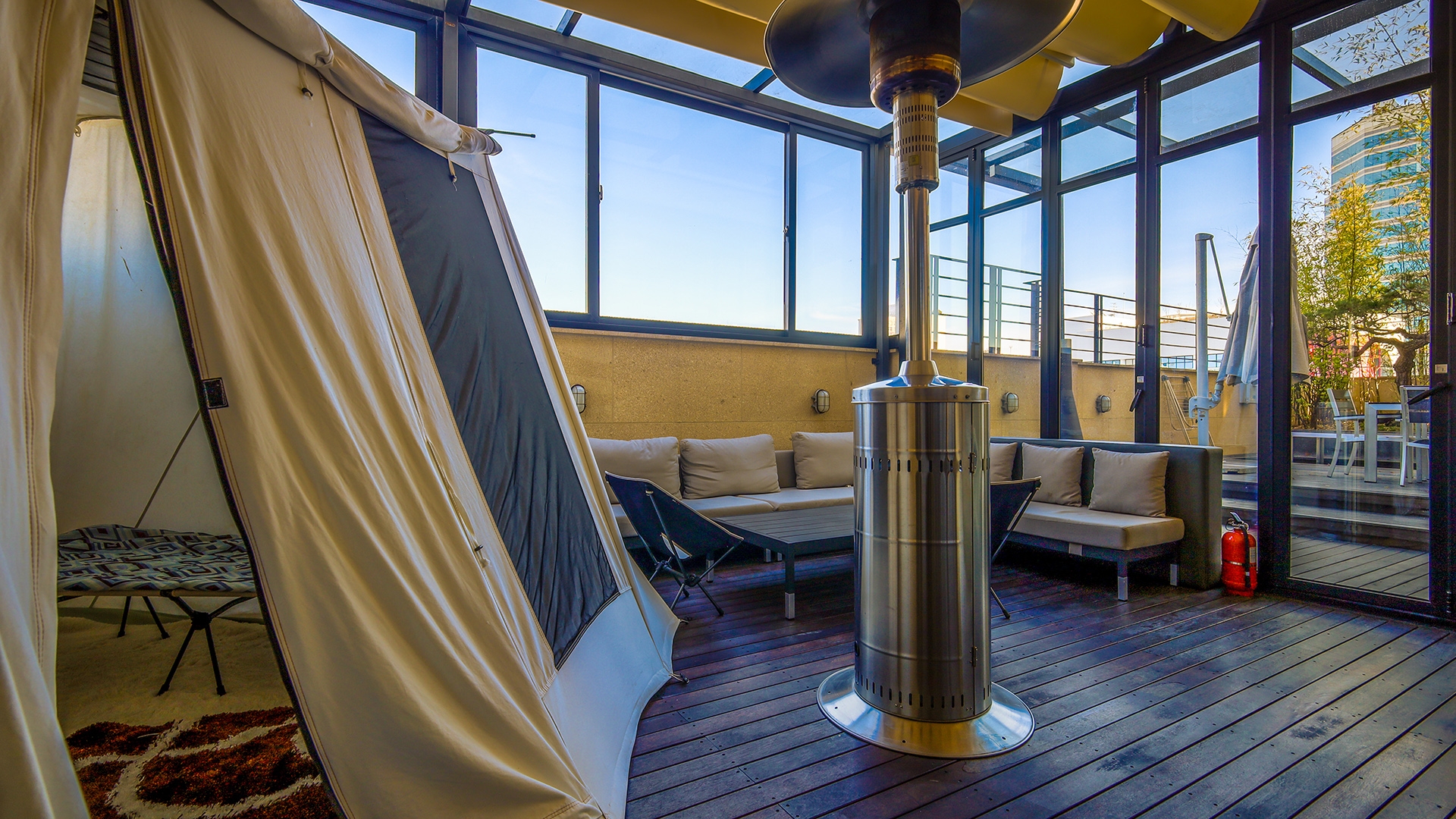 BBQ GARDEN CAMPING SUITE