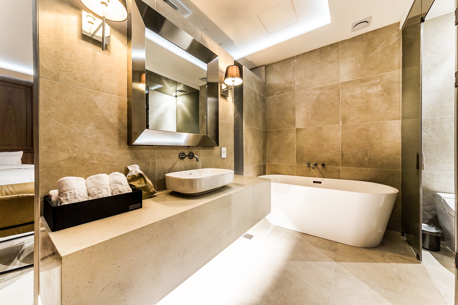 투베드 스탠다드