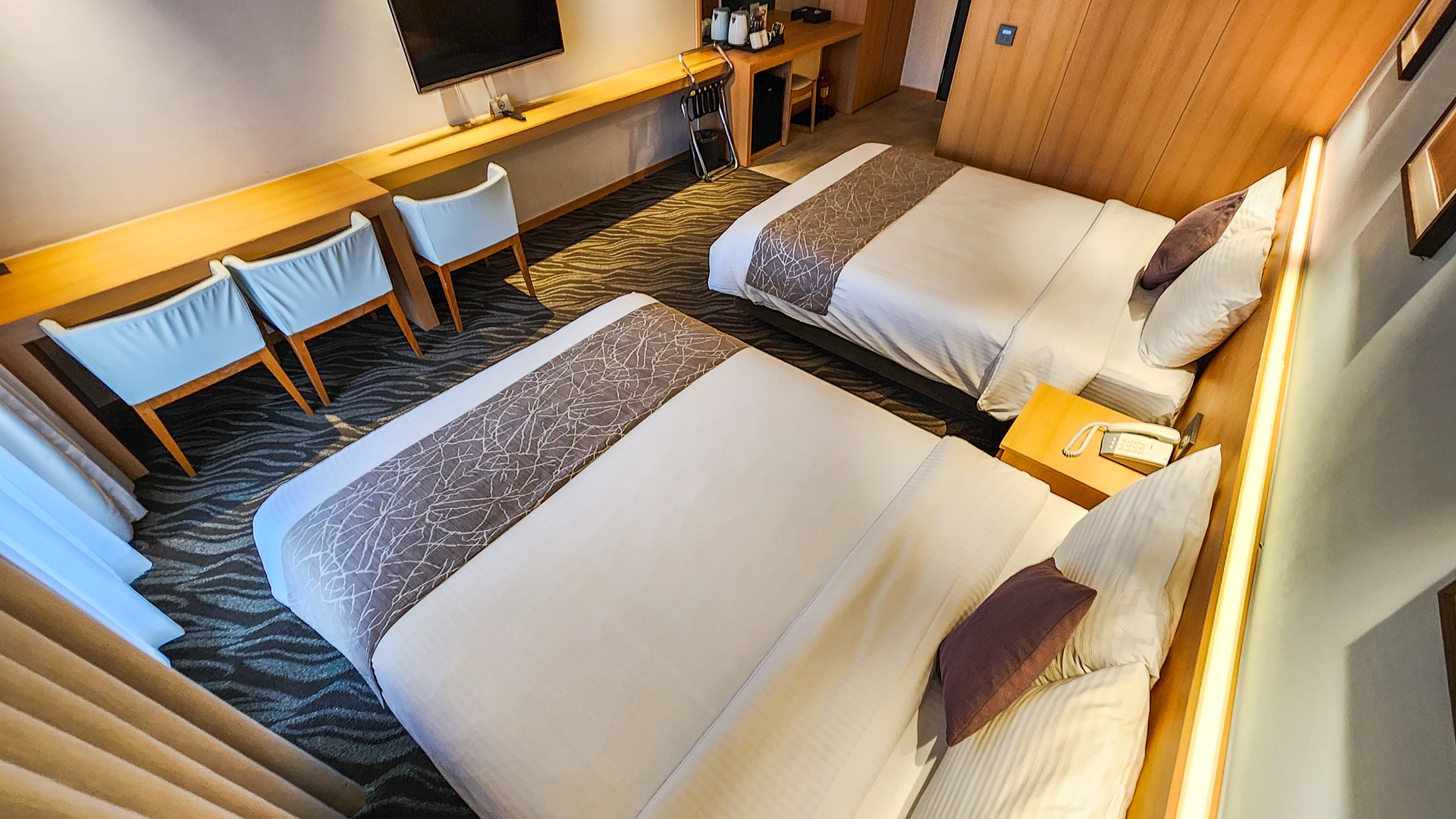 발코니 패밀리 트윈