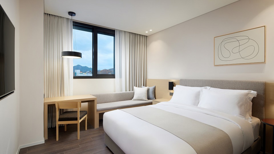 스탠다드 더블 시티뷰