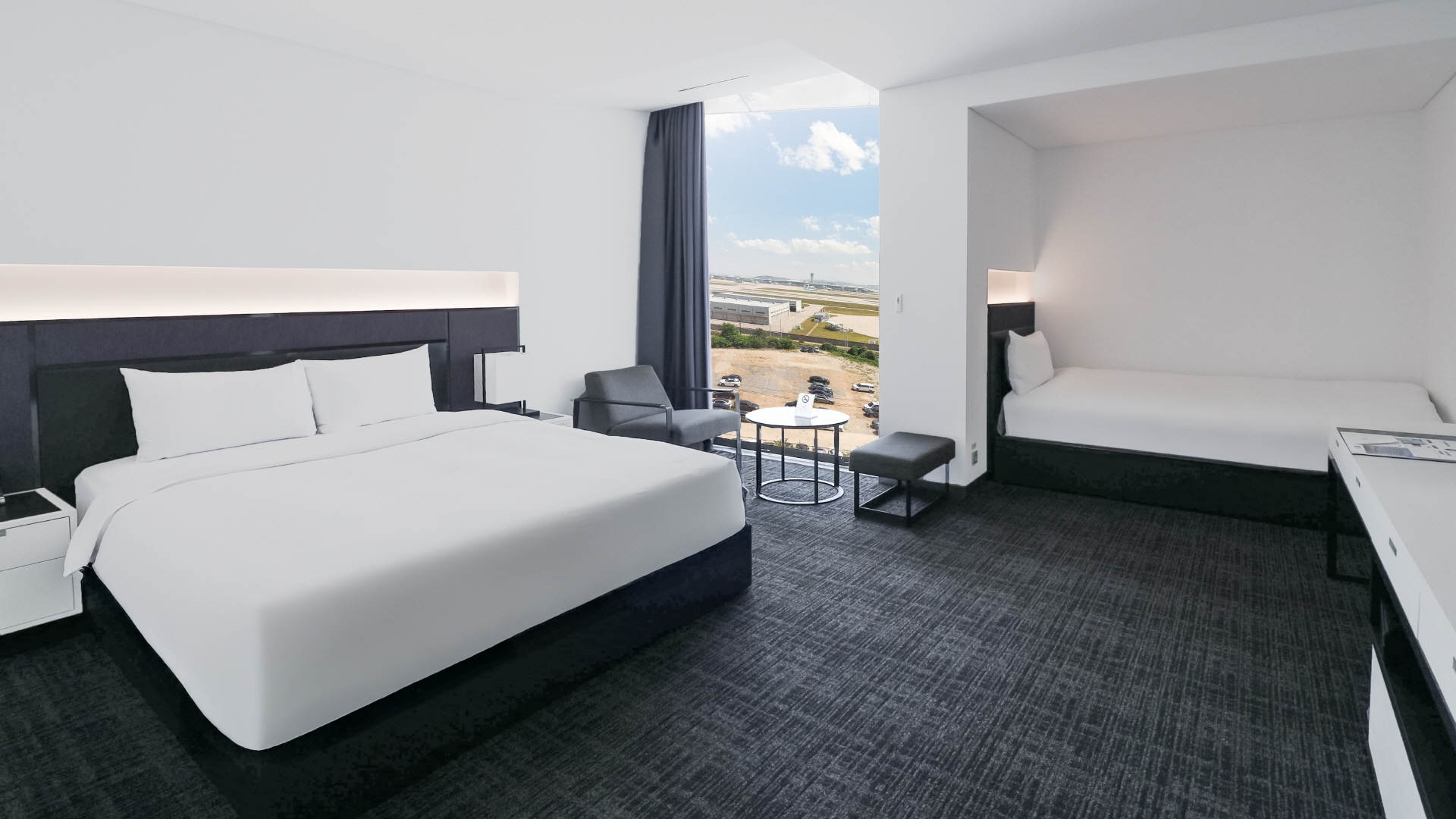 디럭스 트윈 에어포트뷰