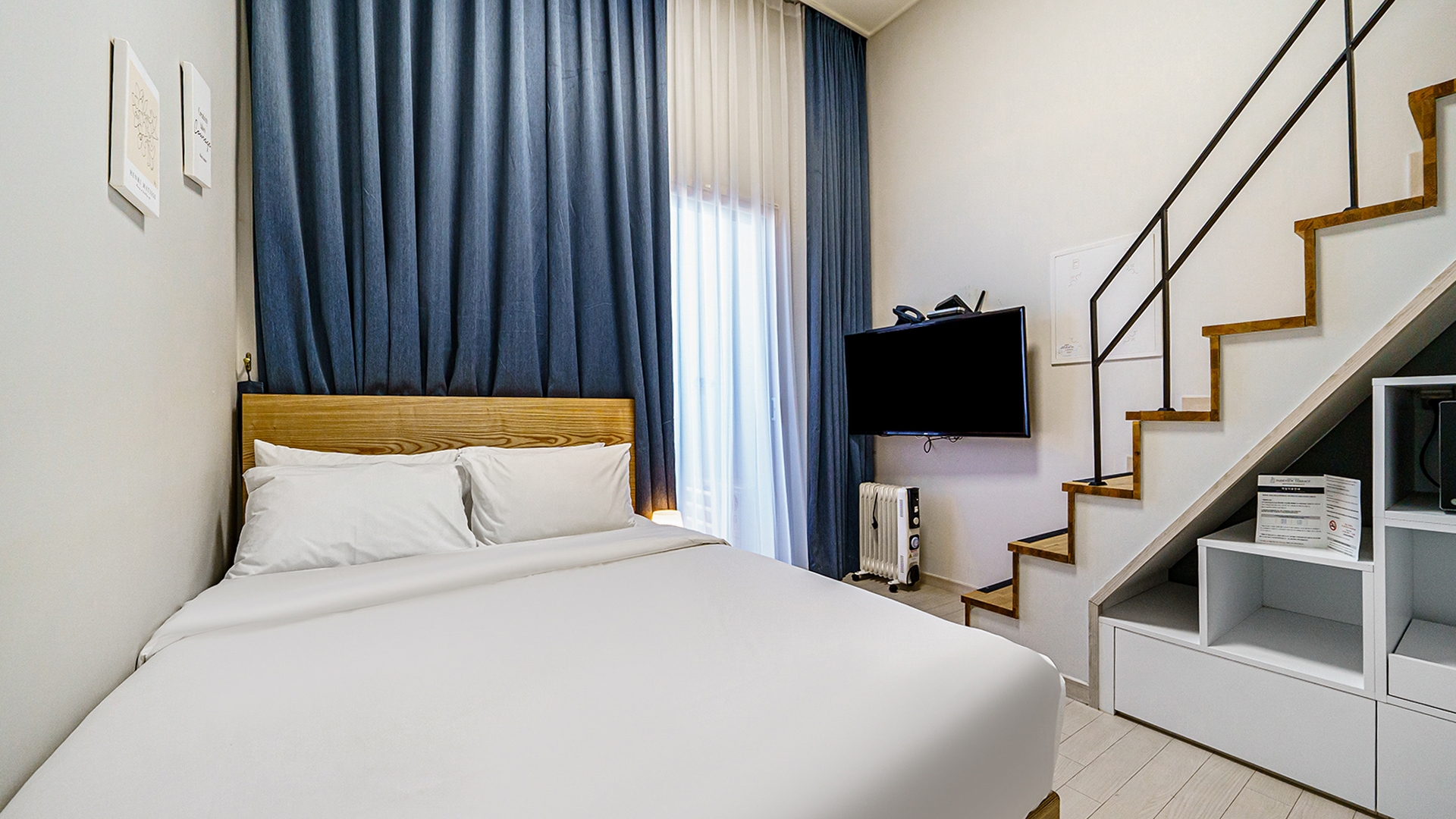 슈페리어 1층 침대 (레이크뷰)