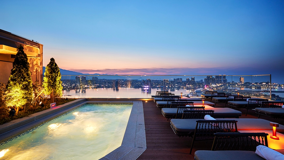 SKY 21 인피니티풀