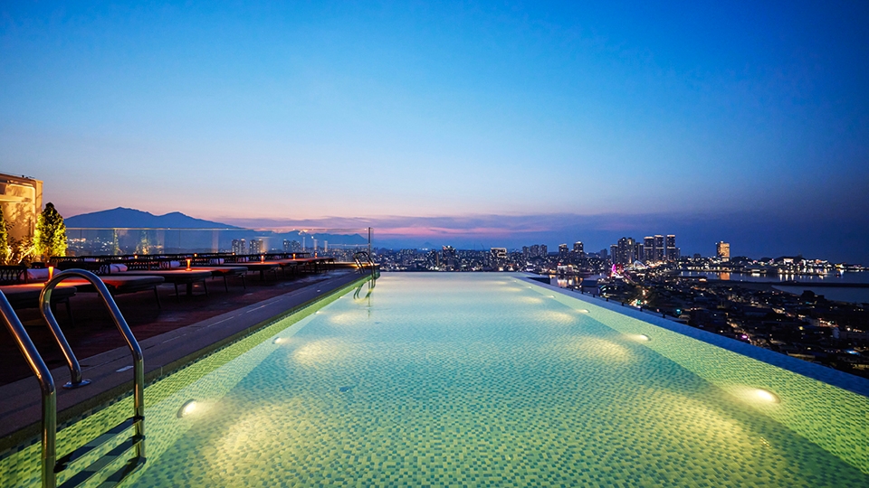 SKY 21 인피니티풀