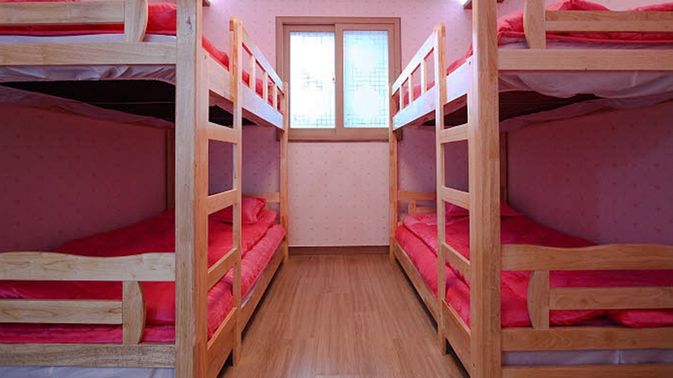 도미토리 여성 4인실