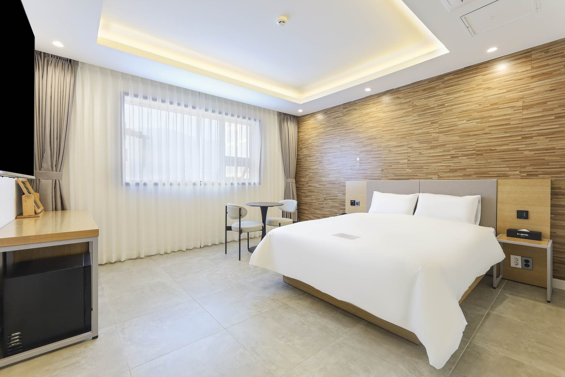 (리뉴얼 객실)스탠다드 더블 마운틴