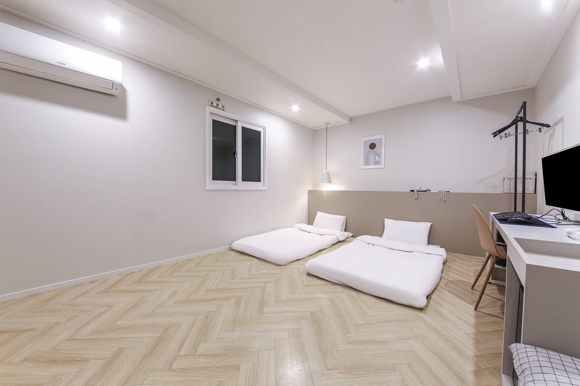 온돌특실-넷플릭스(65인치TV,PC,