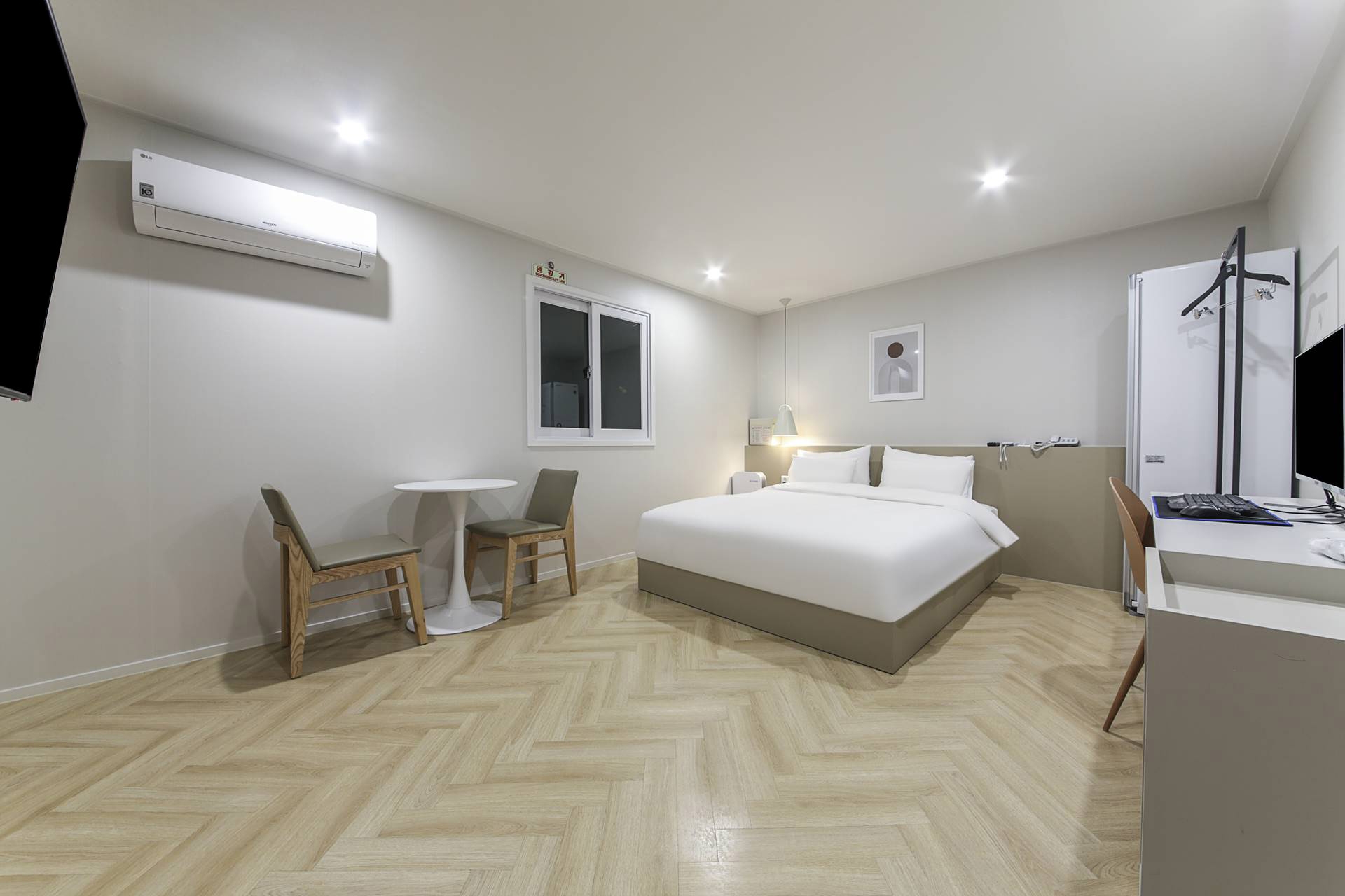 VIP-스타일러,넷플릭스(라텍스,공기