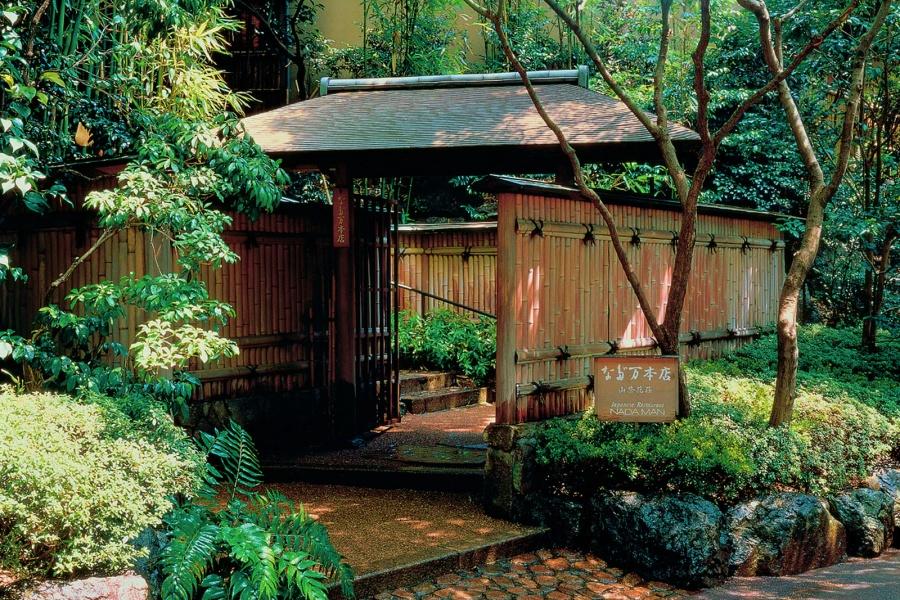 나다만 도쿄 본점 사잔카소 - 미쉐린 2스타