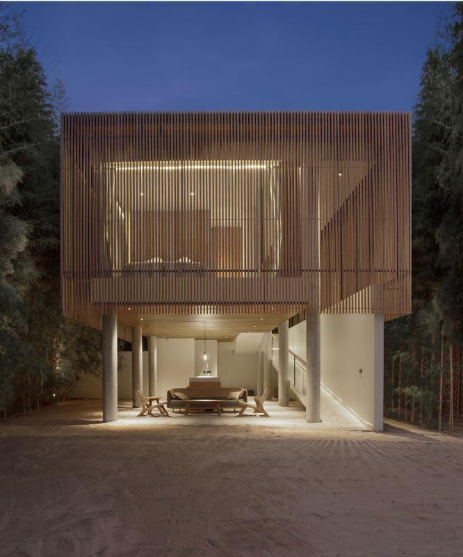 이닛 롬복,발리호텔,롬복호텔