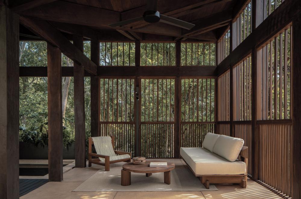 보카 드 아구아, 멕시코호텔, 정글호텔