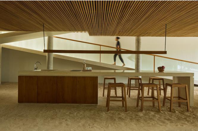 이닛 롬복,발리호텔,롬복호텔