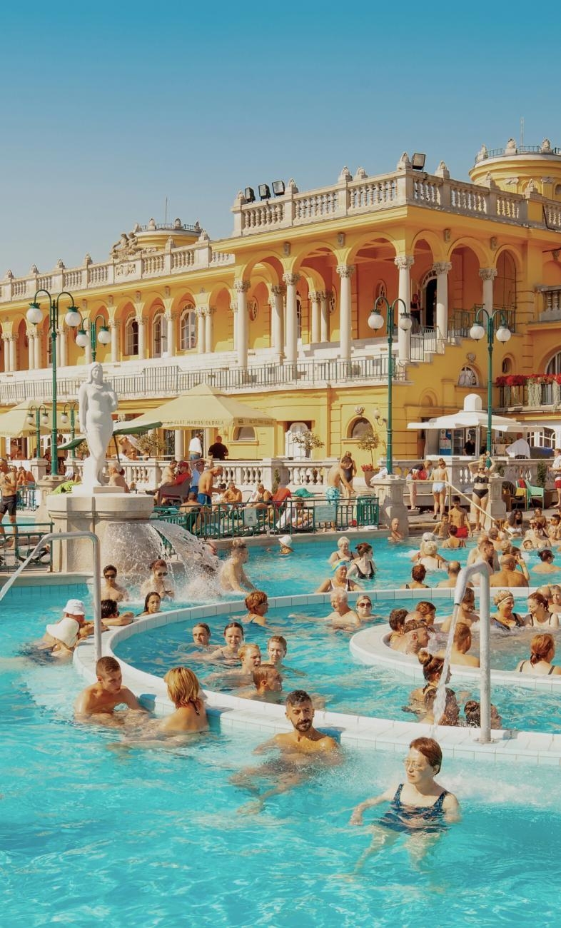 익숙하고도 낯선
부다페스트 온천 여행