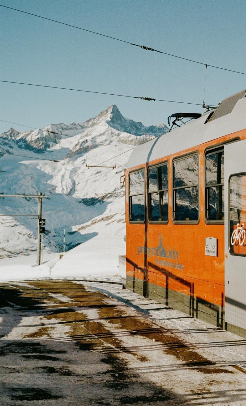 눈부신 설경이 펼쳐진 곳,
스위스 겨울 숙소