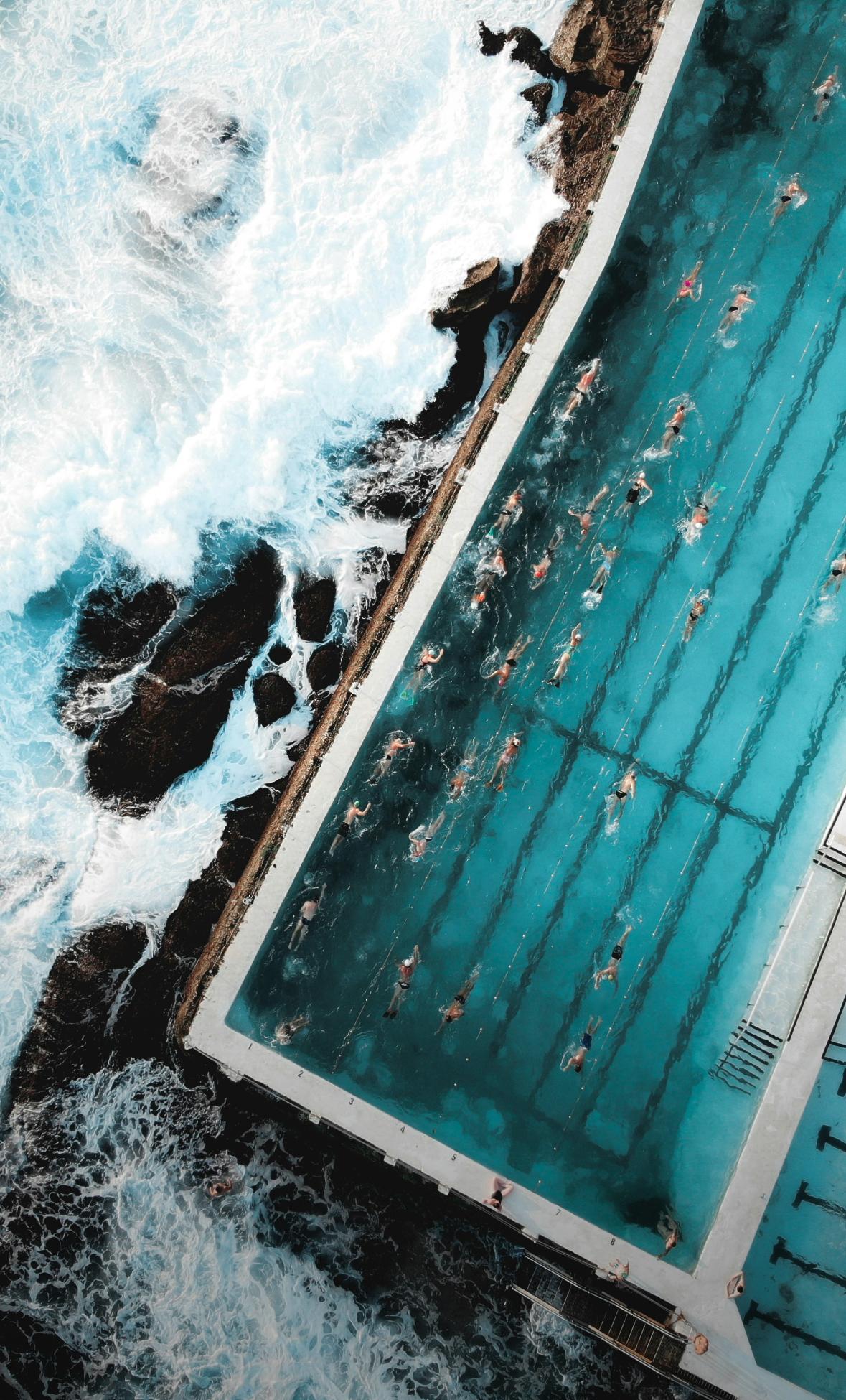 파도가 부서지는 바다,
시드니 본다이 비치