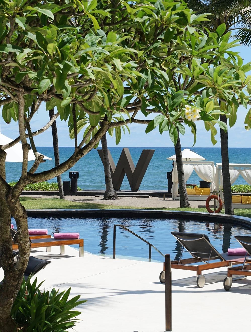 W발리스미냑,스미냑비치호텔,발리호텔,발리숙소