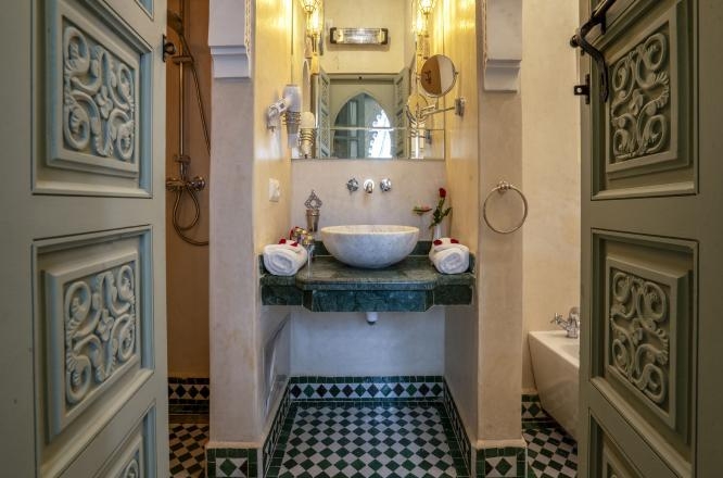 리아드호텔,리아드신상호텔,리아드호캉스,리아드알미스크