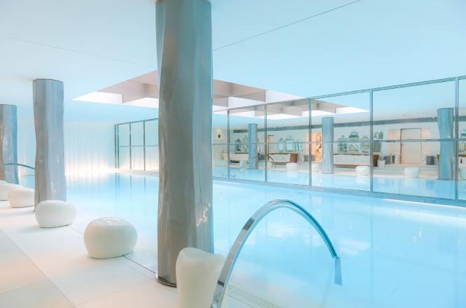 파리호텔,파리호캉스,르로얄몽소래플스파리