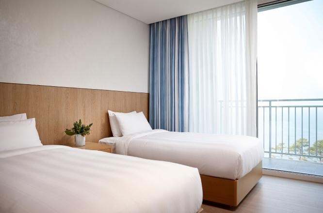 롯데리조트속초,속초호텔,강원호텔,수영장호텔,인피니티풀호텔