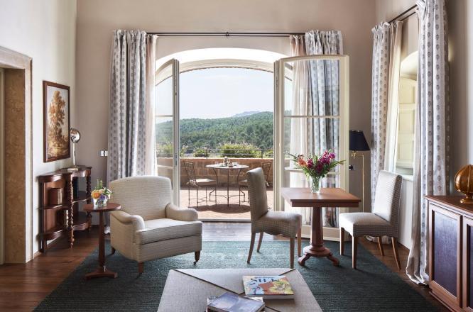 브루넬로디몬탈치노, 이탈리아호텔,와이너리호텔,와인호텔,로즈우드카스틸리온델보스코