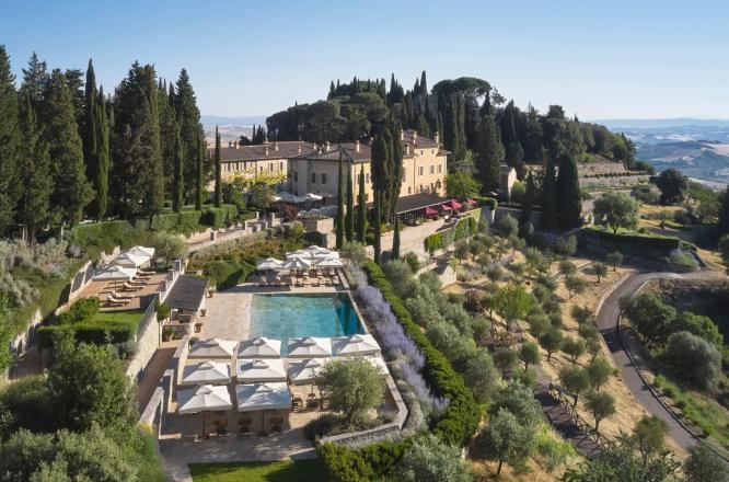 브루넬로디몬탈치노, 이탈리아호텔,와이너리호텔,와인호텔,로즈우드카스틸리온델보스코