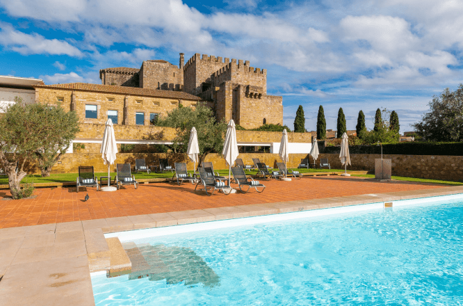 포우사다모스테이루두크라투,포르투갈숙소