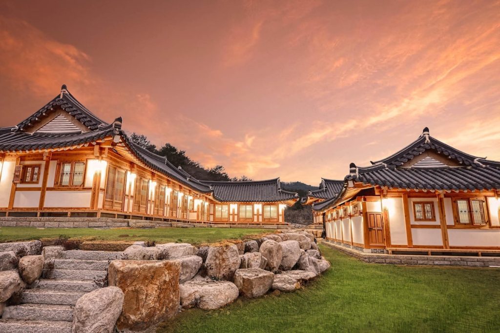 한옥 숙소 경주 한옥호텔 춘추관