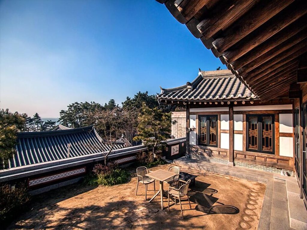 한옥 숙소 호텔어라이브 태안 탼 한옥비치 리조트
