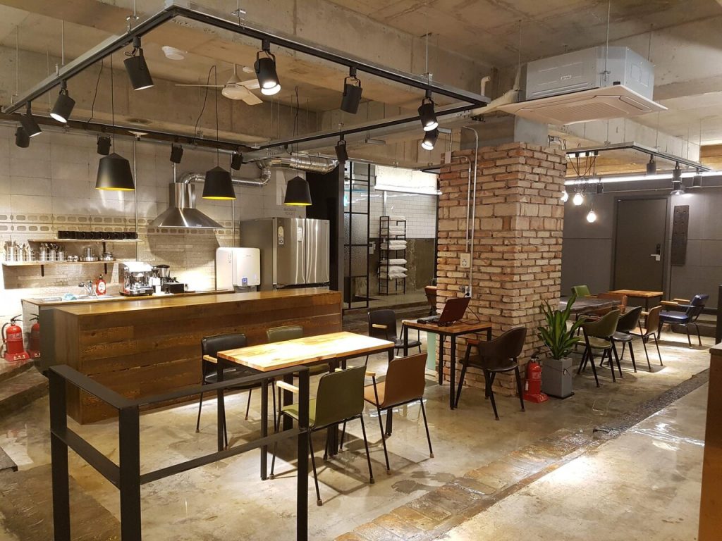 부산 게스트하우스
