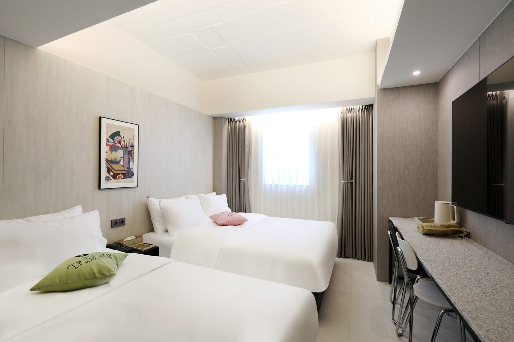 트래디업호텔바이디자이너스