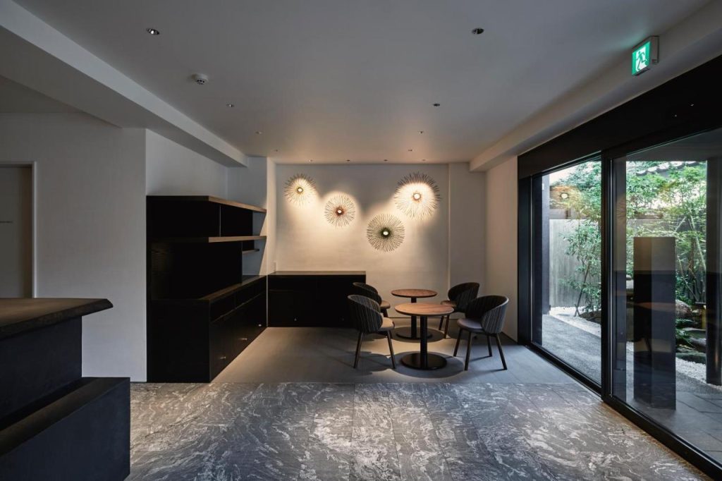 하카타하루시게혼칸