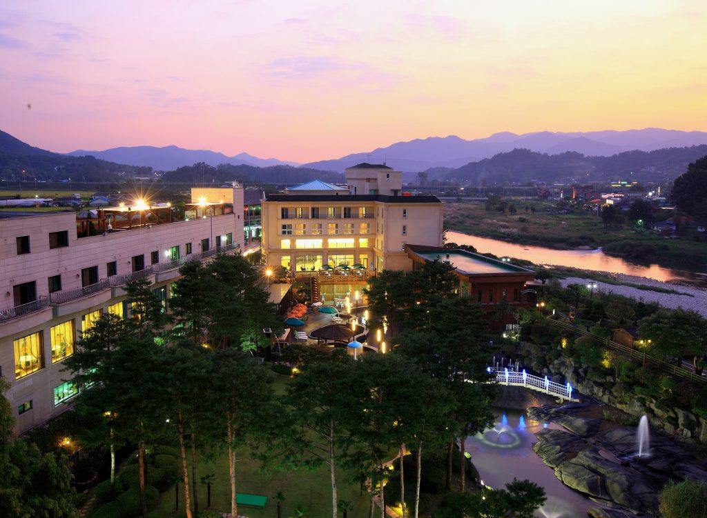 쉐르빌온천호텔