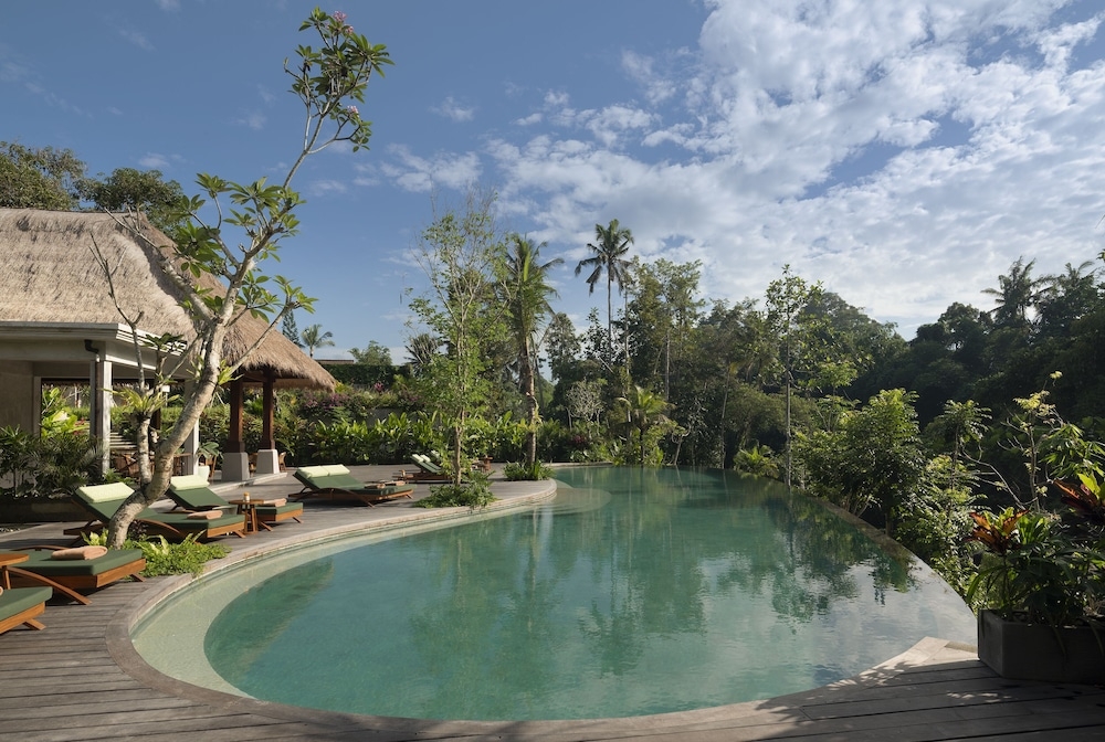 우붓허니문숙소