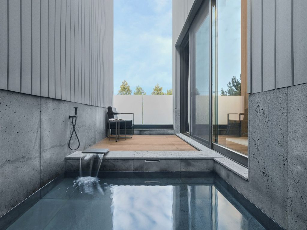 엠버퓨어힐제주